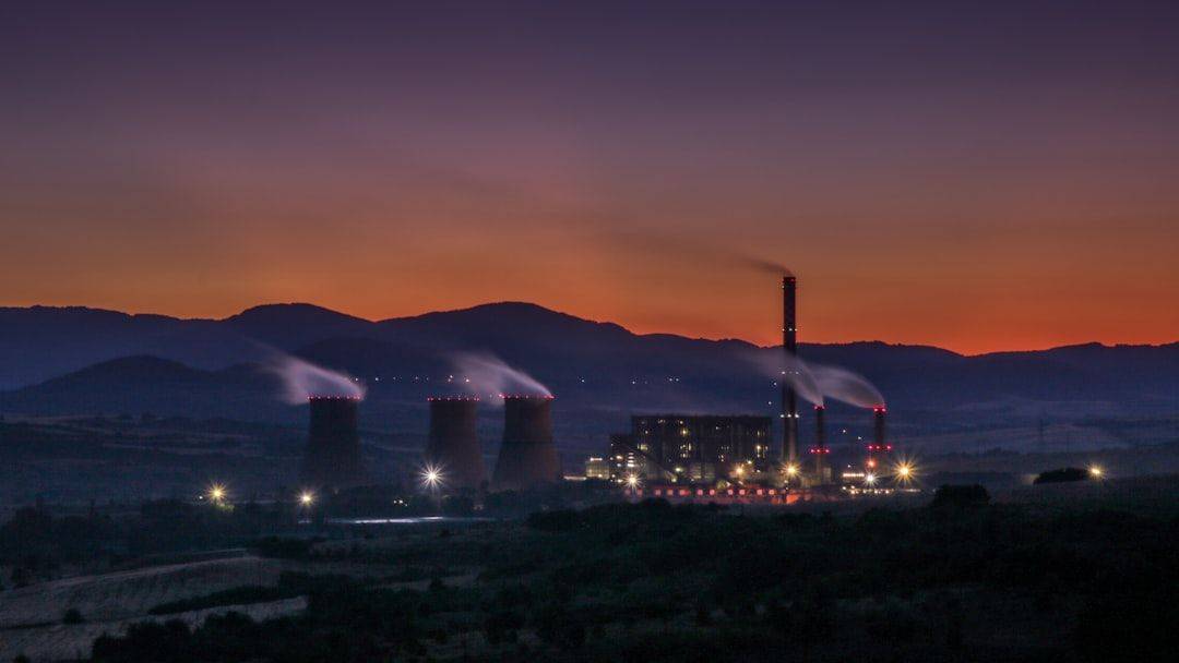 découvrez l'importance de l'isolation thermique pour améliorer le confort de votre habitat et réduire vos factures d'énergie. apprenez les meilleures techniques et matériaux pour une efficacité optimale.