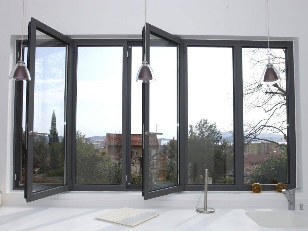 Descubra las últimas tendencias en diseño de ventanas, combinando estética moderna y rendimiento energético. explore estilos innovadores, materiales sostenibles y soluciones personalizadas para embellecer su interior mientras maximiza la luz natural.